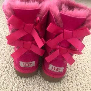 Girls Bailey Bow Ugg Boots - Size 2 - Pink